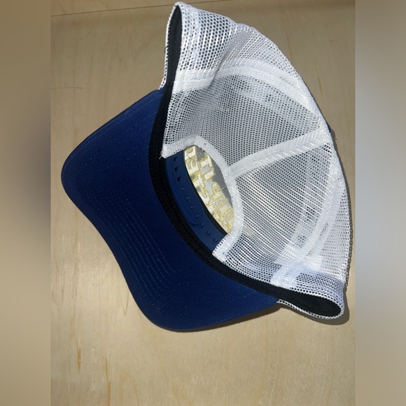 Twisted Tea Keep It Twisted Adjustable Hat - Picture 3 of 3